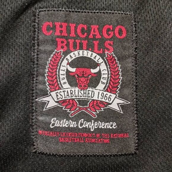 NBA Ultra Game Chicago Bulls Jersey Tank Top -P - Picture 4 of 4